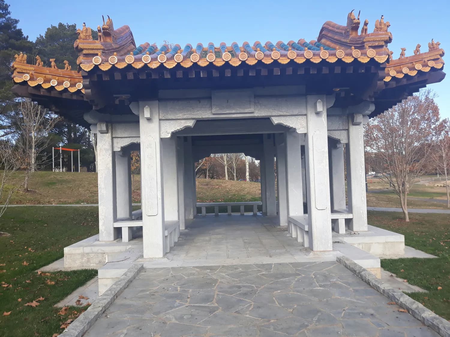 探访苏轼笔下的十里长亭：从古代驿站到文化符号