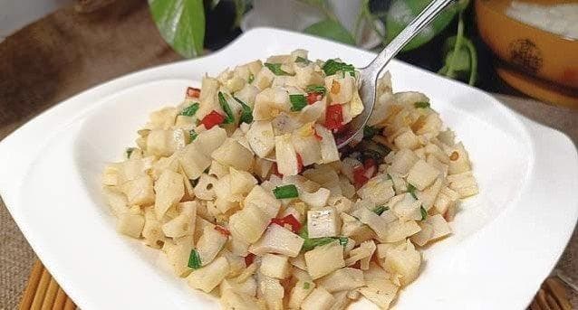 莲藕这样炒，脆嫩爽口酸辣开胃，好吃入味，节后不错的解腻菜