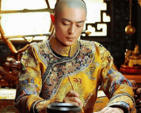 古代皇帝生活作息时间揭秘，鸡鸣时期就得起床