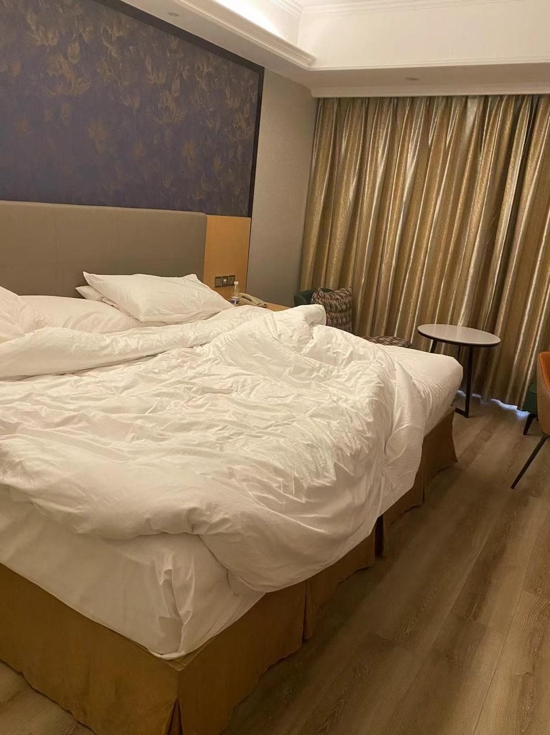 三叠泉领衔庐山瀑布群，李白诗篇传颂千年胜景