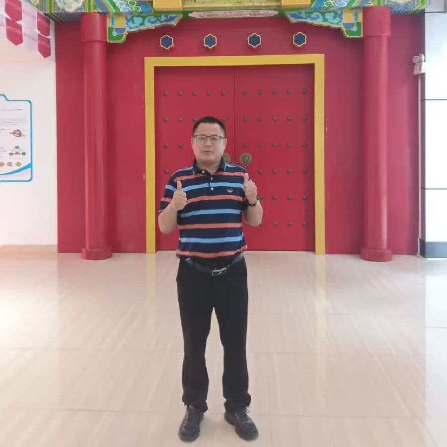 永新血鸭：辣与鲜的味觉盛宴，地方文化的深刻烙印