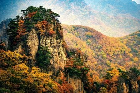 辽宁关门山：万亩枫叶林，五大景区各具特色