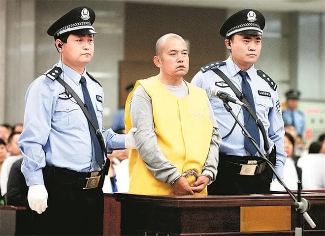 1995年，轰动全国的奸杀案！19岁男孩被枪决，11年后凶手却自首了