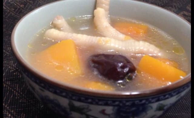 木瓜红枣鸡脚汤～冬季暖身