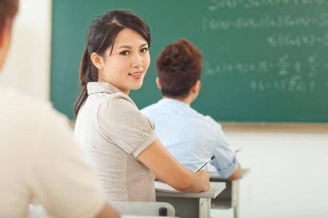 孩子受委屈了怎么跟老师沟通，如何有效与老师沟通孩子的委屈