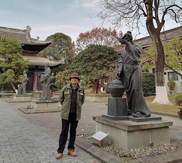 腊八夜游阆中：古城灯会点亮“中国春节文化之乡”