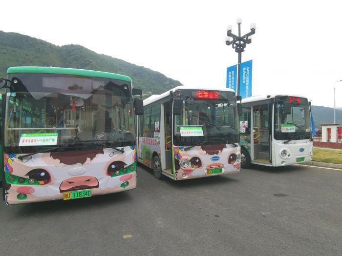 川青铁路沿线交通接驳全面启动，松潘若尔盖实现无缝换乘