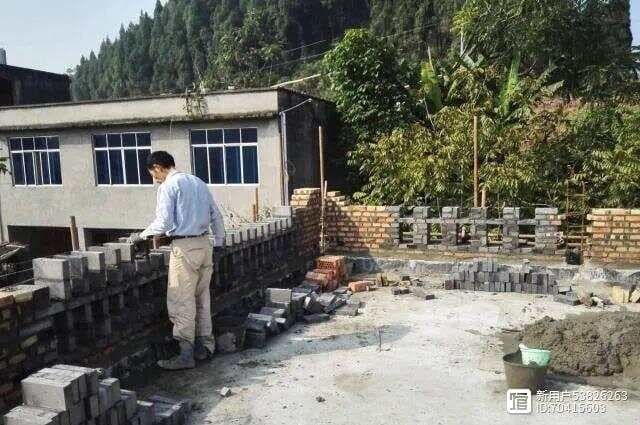 为什么建筑中的矮墙被称为“女儿墙”？
