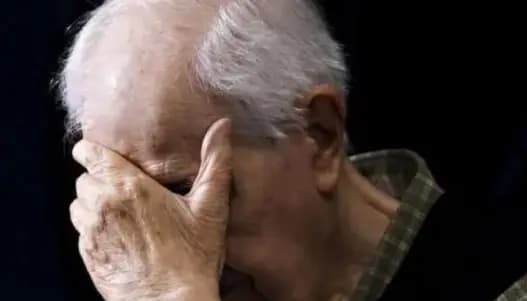 帕金森西药“左旋多巴+卡比多巴”这对黄金组合，可以延长帕金森患者的蜜月期！