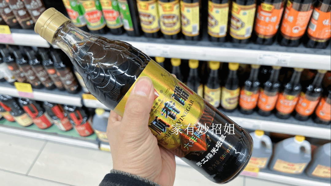 买醋时：是“纯粮醋”还是“勾兑醋”，就认“这3点”，保你一看就懂