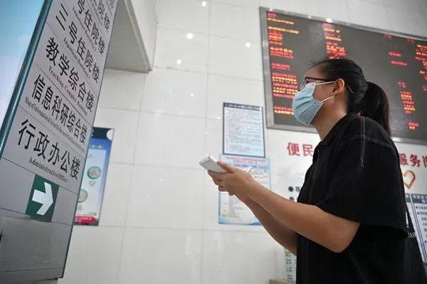 上海首期陪诊师培训百人，两项团体标准正起草