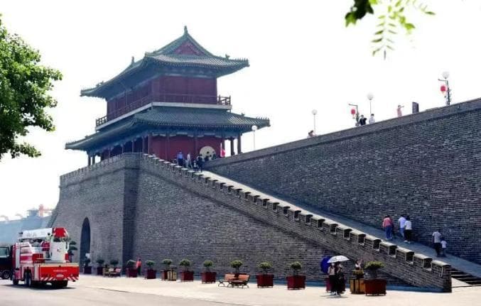 打卡正定古城：九楼四塔八大寺的历史传奇