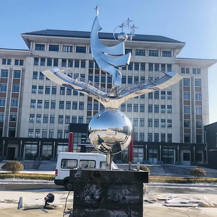 南京雕塑设计：融合传统与创新的实践之路