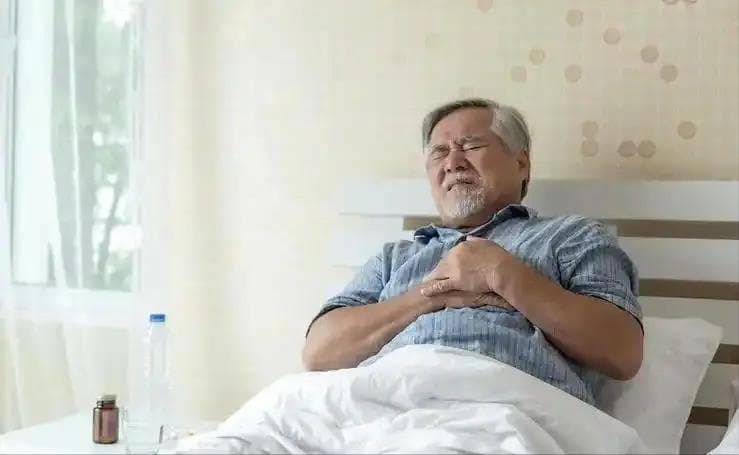 白痰要温肺，黄痰要清肺，黏痰要润肺，记住这3个中成药