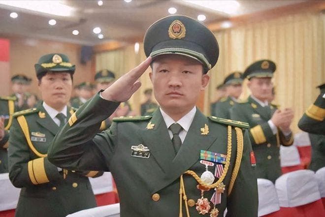 副团职军官转业后能否晋升二级调研员？