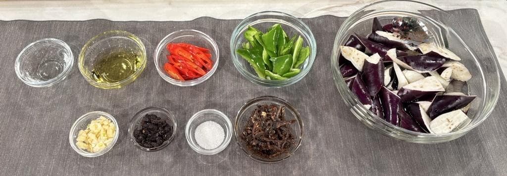 豆豉小鱼燜茄子：把孩子不爱的食材变得好吃，顾血壓又控血糖的好选择！