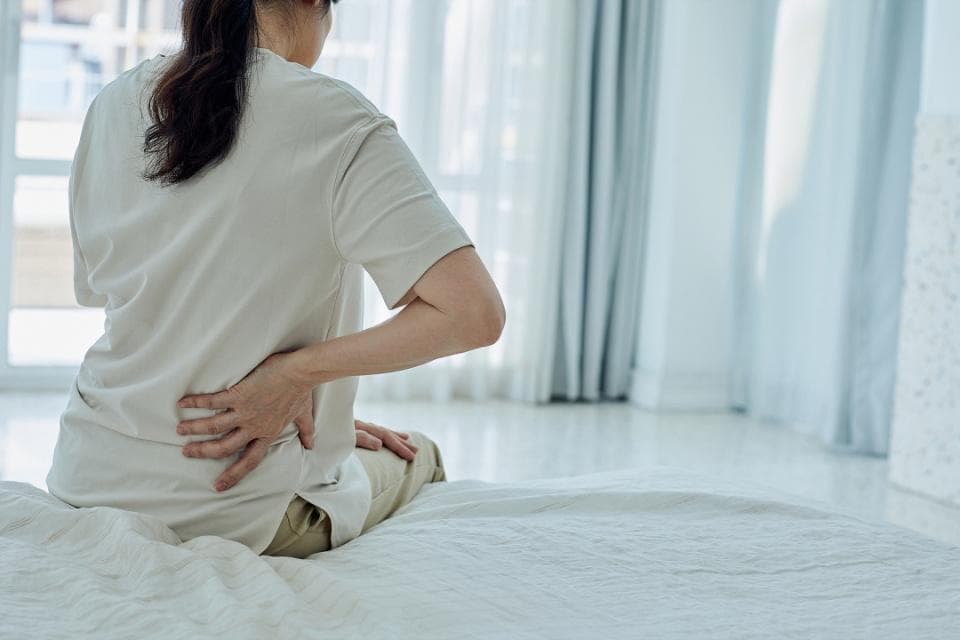 “睡硬床对腰更好”？这句话误导了太多人……