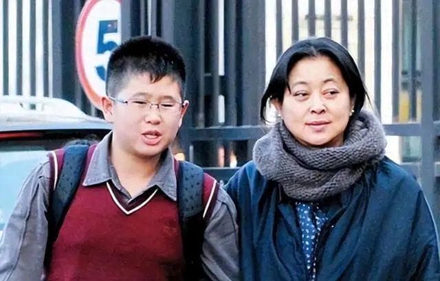 倪萍育儿经：用爱与关怀培养健康自信的孩子