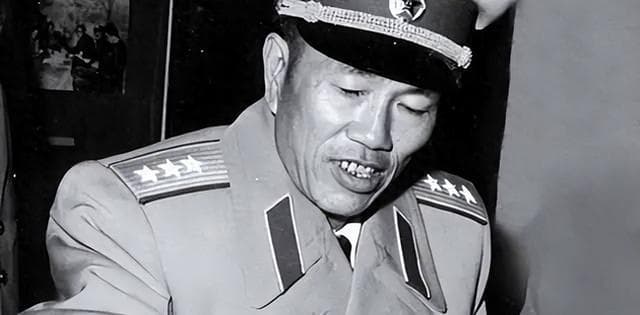 庐山风云下的邓华：从战场骁将到命运转折中的坚守者