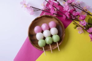 樱花团子的文化内涵与色彩疗法：从历史到现代的赏樱美食