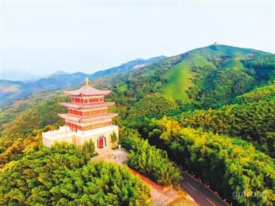 西九华：古刹与自然的和谐乐章