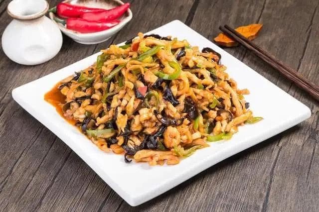 五道家常菜轻松搞定晚餐，从鱼香肉丝到鸡蛋炒面