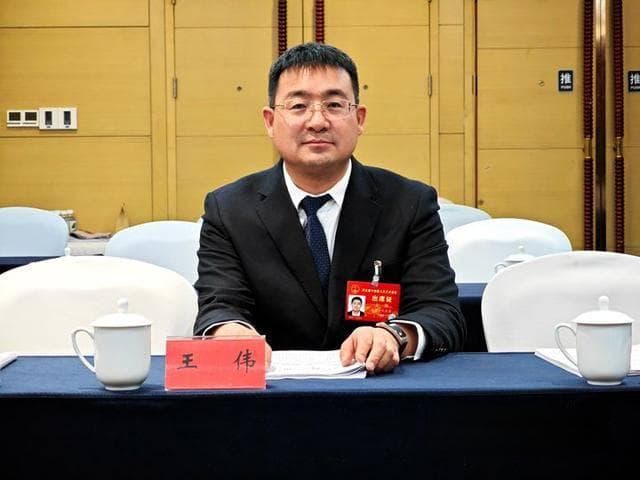 人大代表王伟：放宽条件 加强培训 助力大龄农民工就业
