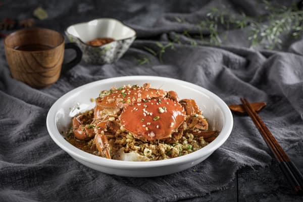 吃螃蟹有讲究：三大好处和四大禁忌，教你科学食用