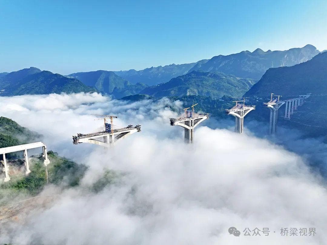 六枝特大桥：世界首创五跨连续空腹式连续刚构桥施工关键技术