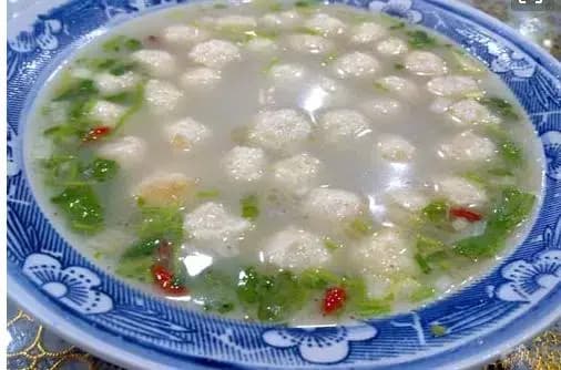 水汆丸子的正宗做法窍门，香嫩劲道有弹力