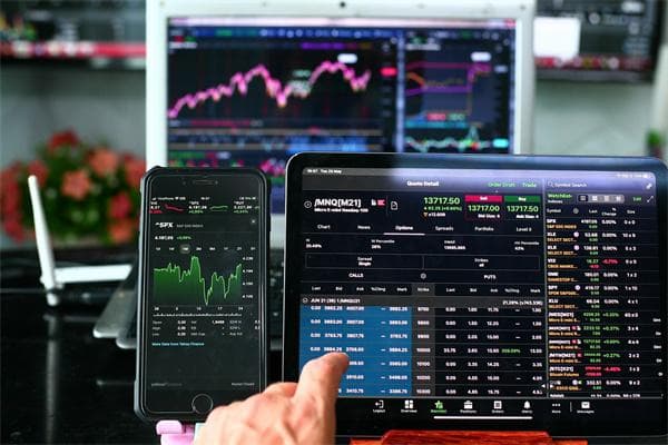 硬度换算表：布氏硬度与洛氏硬度的转换关系