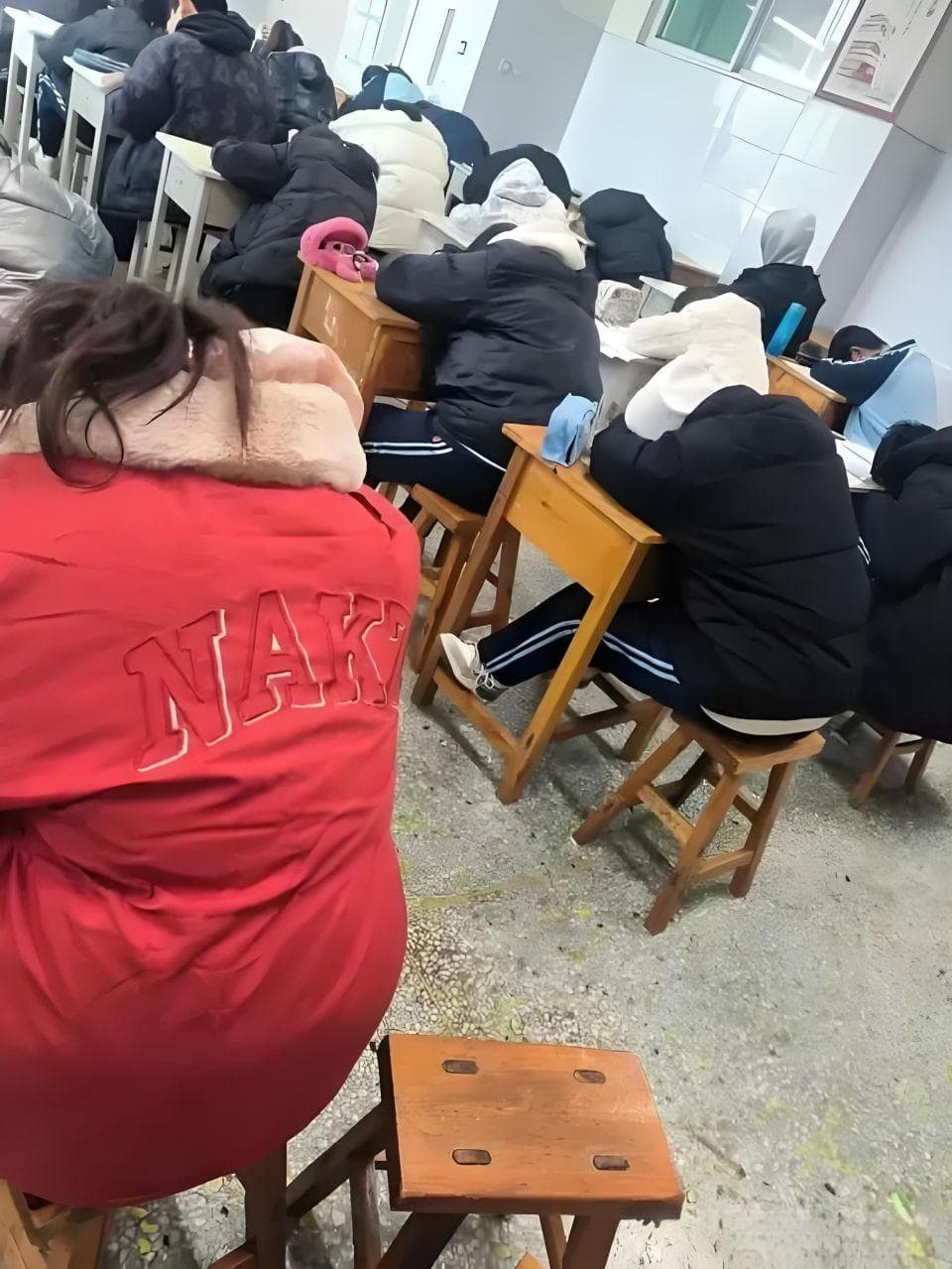 学渣三代？上课不学，考试靠蒙，农村中学教育堪忧！