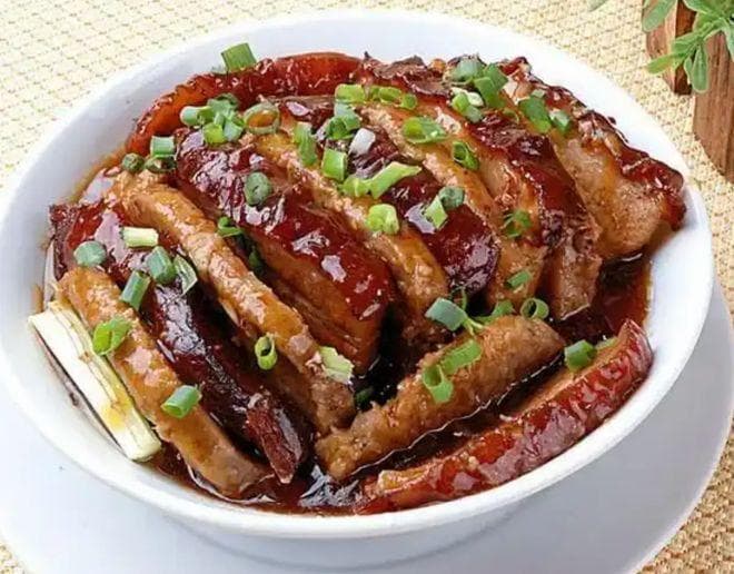 年夜饭“做扣肉”，牢记4点窍门，片片起虎皮，酥烂不腻香气浓郁