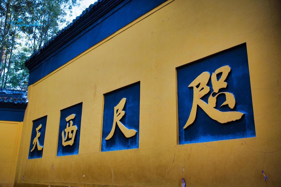 杭州灵隐寺环线2025终极攻略｜八寺一庙祈福一日游全解析