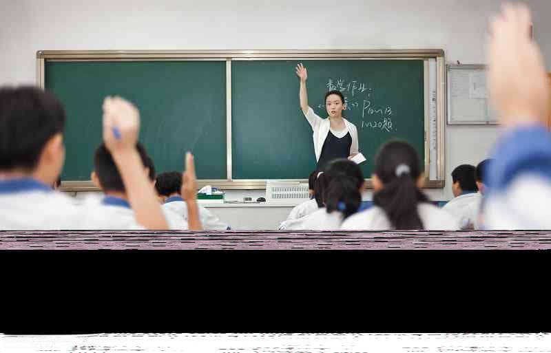 AI对比相似度：人脸识别与照片检测选择相似对象技术解析