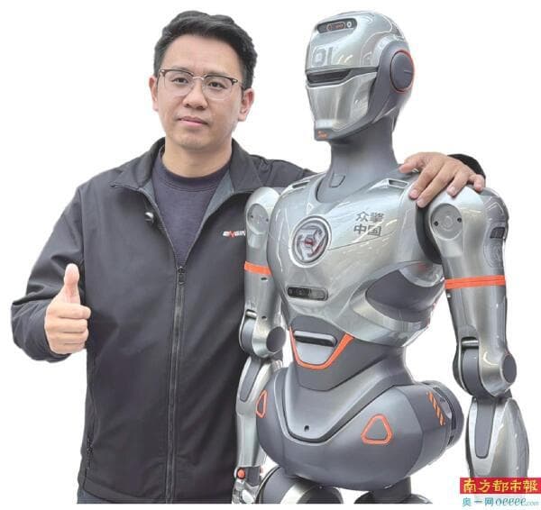 全球首个前空翻人形机器人在深圳诞生，展现中国机器人技术新突破