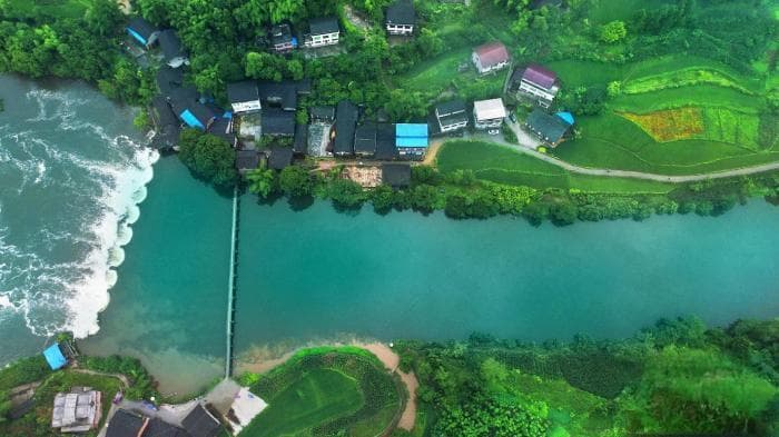 川渝打破行政藩篱，共治跨界河流铜钵河成效显著