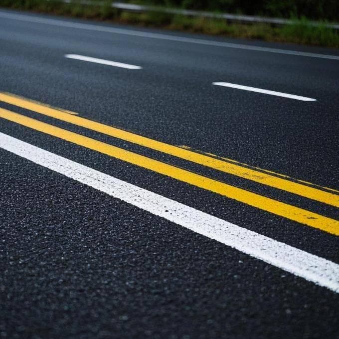 道路上，白色虚线和黄色虚线到底有什么区别？用特别观察在意吗？
