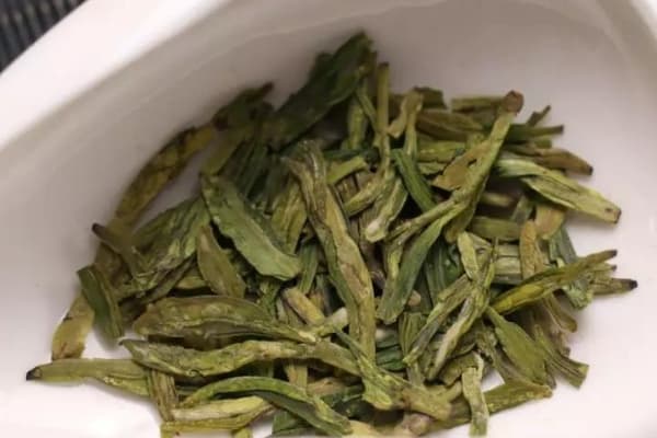 龙井茶的冲泡时间：10秒还是3分钟？
