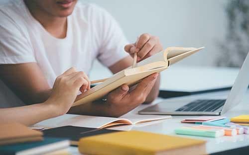 香港大学是公立还是私立？申请要求及留学费用详解