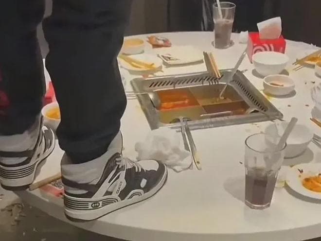 海底捞“小便门”背后 品牌公关对与错