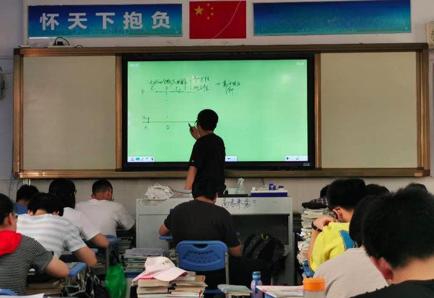合肥四中：一所融合传统与现代的省级示范高中
