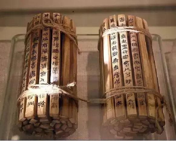 古人写字为何从右到左？