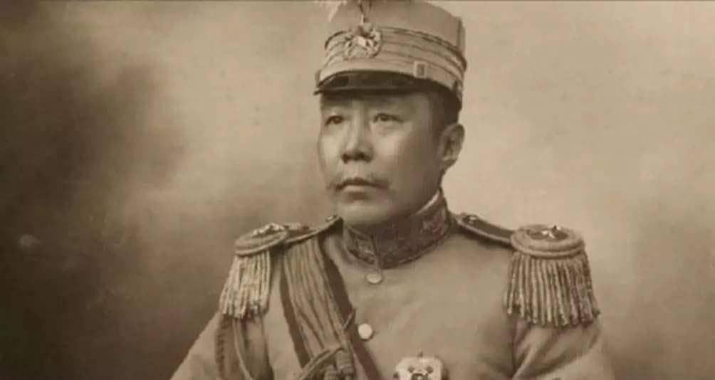 孙殿英盗掘慈禧陵墓，其子却成皇陵保护专家