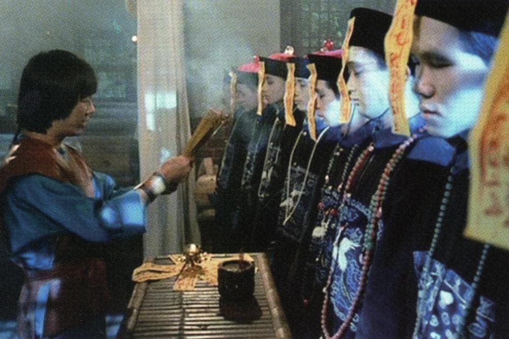 《僵尸先生》里的风水文化：传统与科学的双重解读