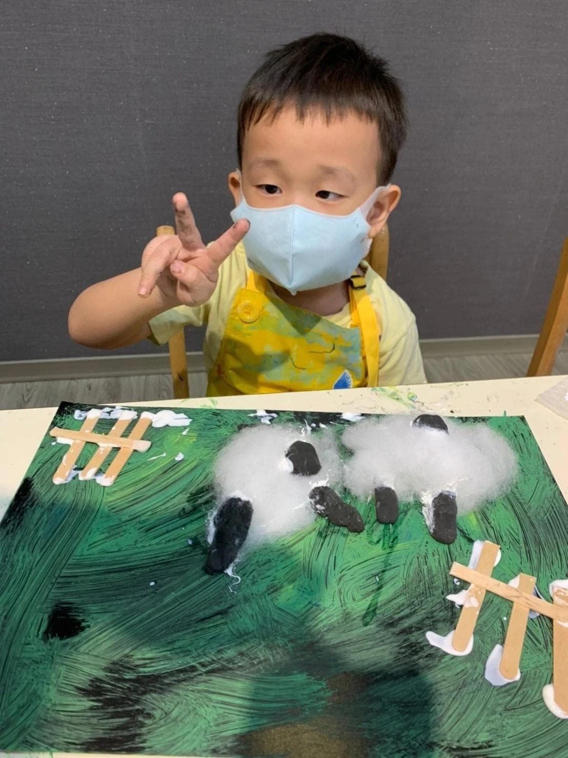 多媒材美术创作：促进幼儿身心全面发展的艺术教育