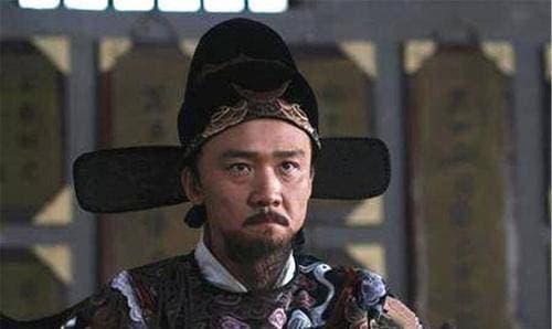 性格偏执且不畏强权的海瑞，为什么能在奸臣遍地的明朝得以善终？