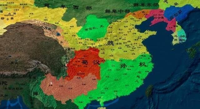 魏文帝曹丕封孙权为吴王，三国鼎立格局生变