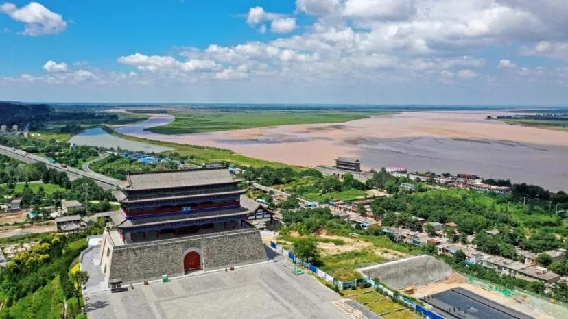 潼关古渡，雄视大河向东流