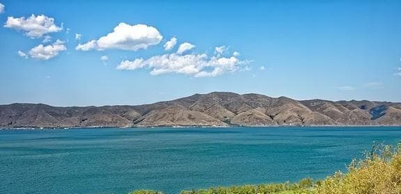 高加索三国旅游全攻略：火之国、酒之国、神之国深度游